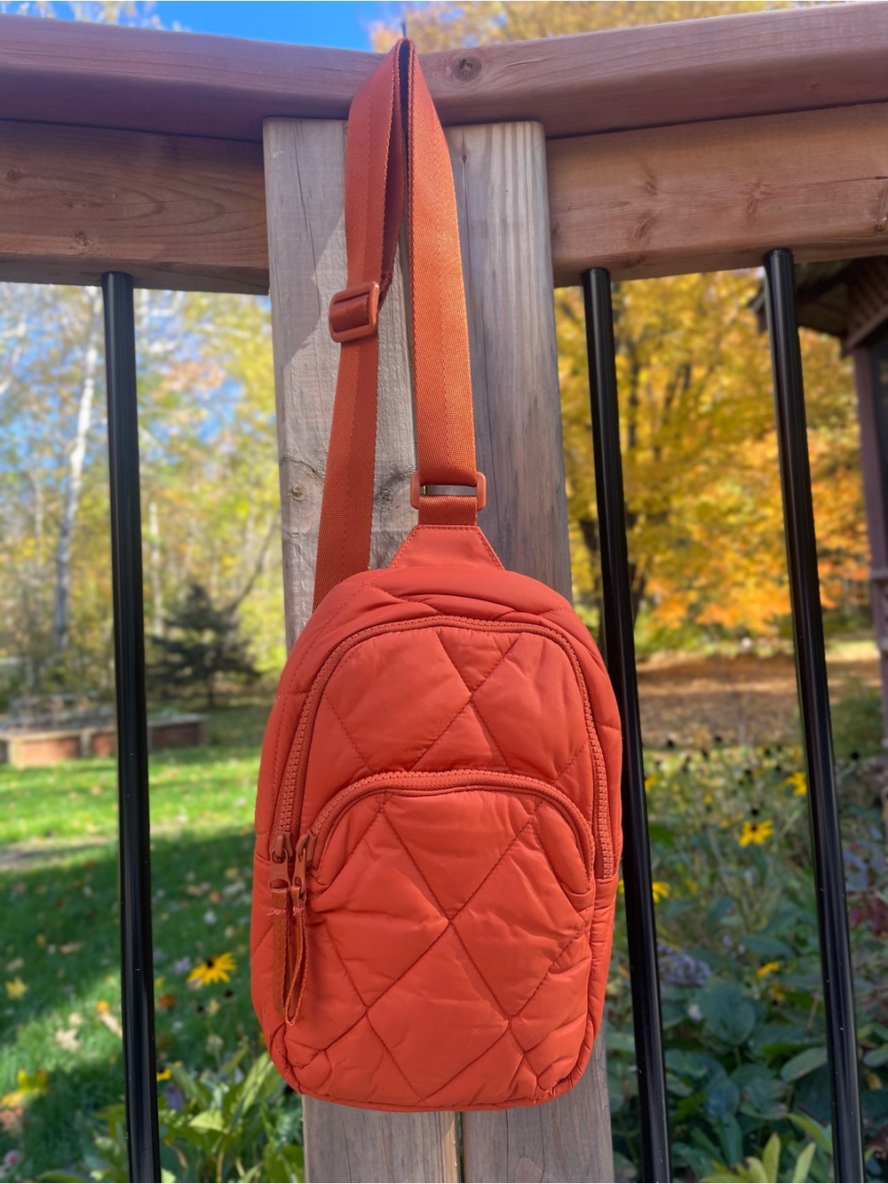 Vera Bradley • Quilted Crossbody Sling Bag (NWOT)